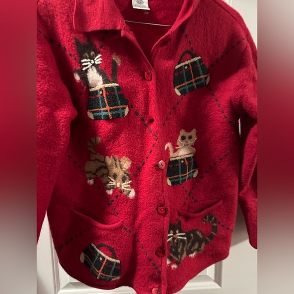 Adorable vintage wool cat sweater. - Picture 2 of 5